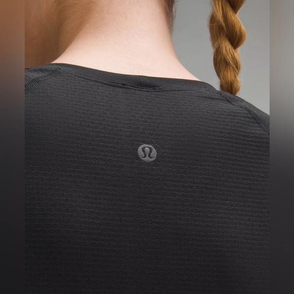 Swiftly Tech Short-Sleeve Shirt 2.0 - Picture 3 of 8